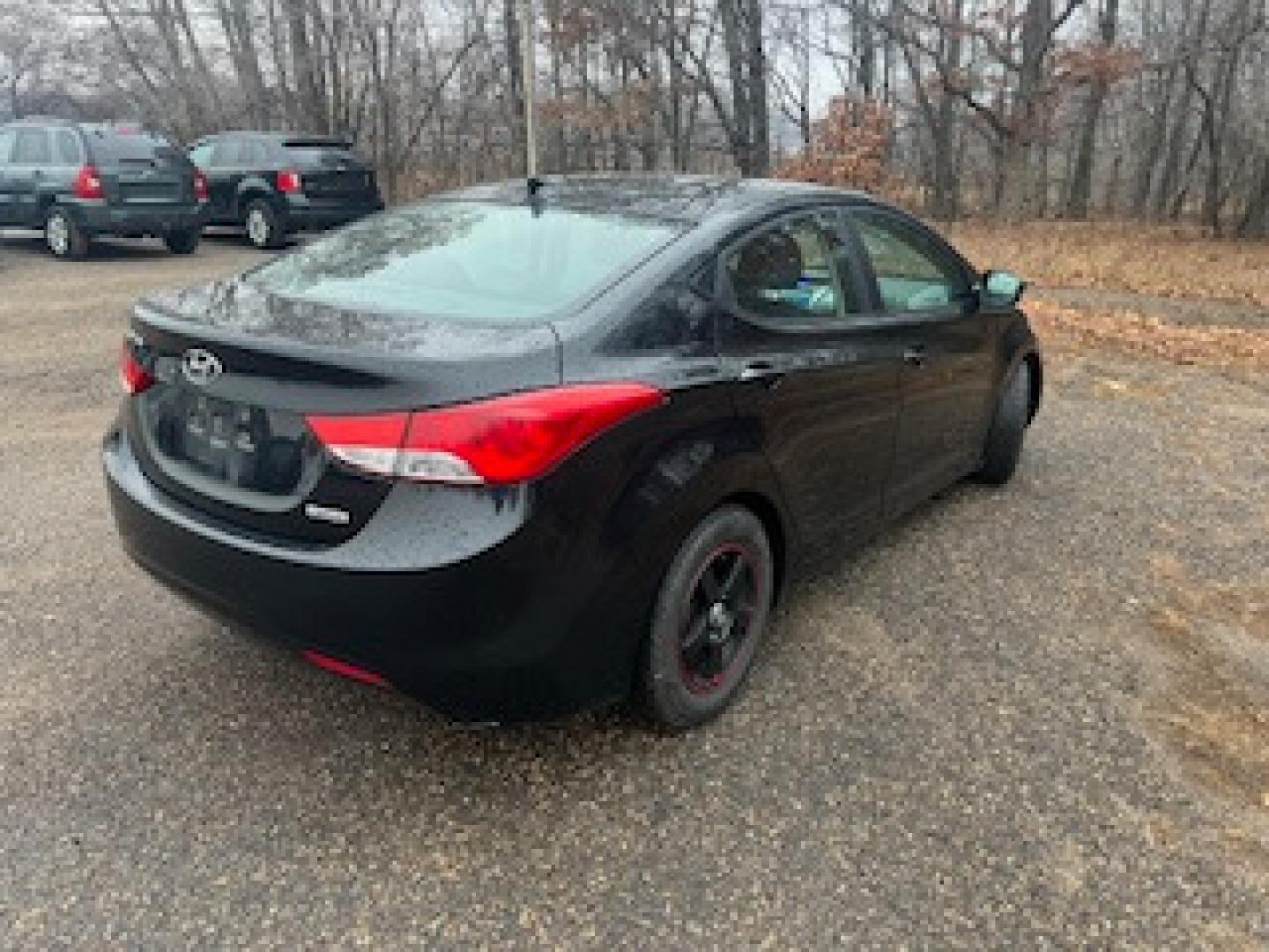 2012 Hyundai Elantra (KMHDH4AE8CU) , located at 17255 hwy 65 NE, Ham Lake, MN, 55304, 0.000000, 0.000000 - Photo#4